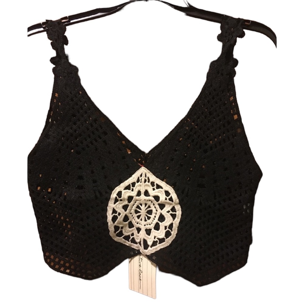 - native rose/free People black crocheted crop top